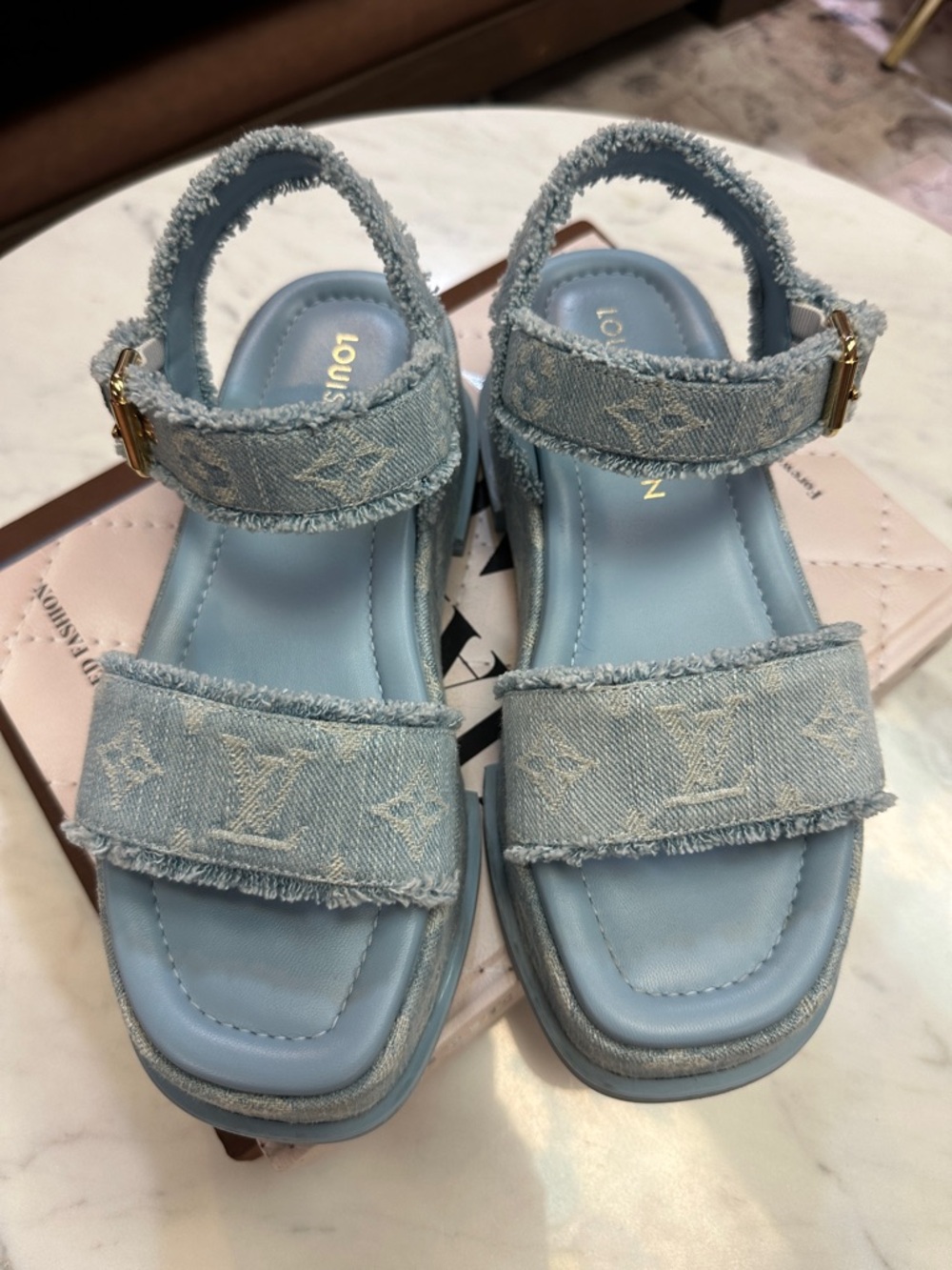 Size 38 100% authentic Louis Vuitton wedges denim - Picture 3 of 15